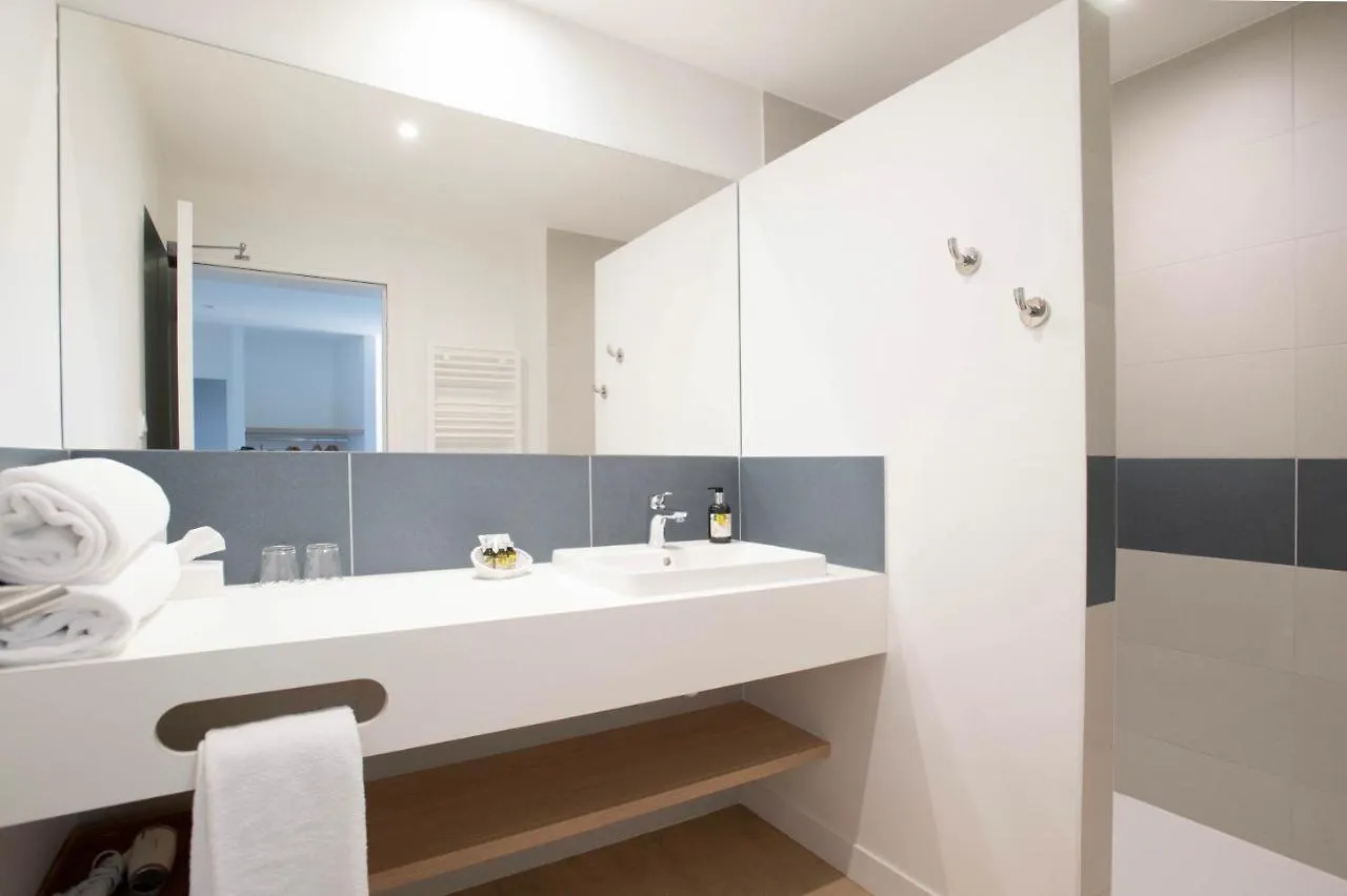 Logis Les Cepages / Restaurant Le Raisin Apartment Pont-de-Vaux